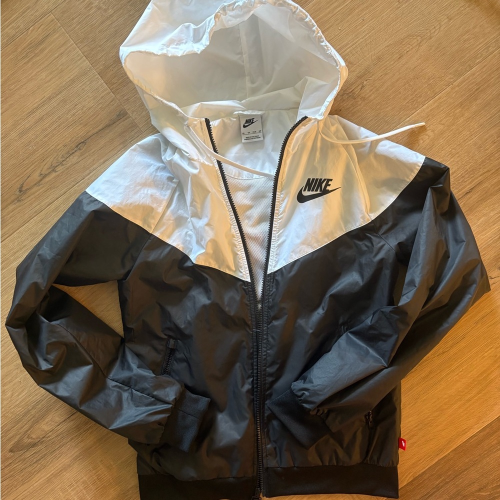 Nike White and Black Colorblock Hooded Jacket